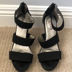 Me Too Elastic Strap High Heel Sandal